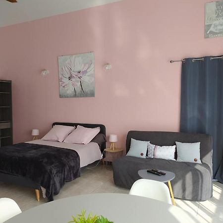 Domaine Moulin D' Elemiah Apartment Gemozac ภายนอก รูปภาพ